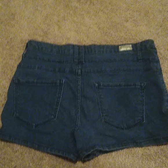 Tokyo Darling by Aeropostale high waisted dark wash shorts - Picture 2 of 5